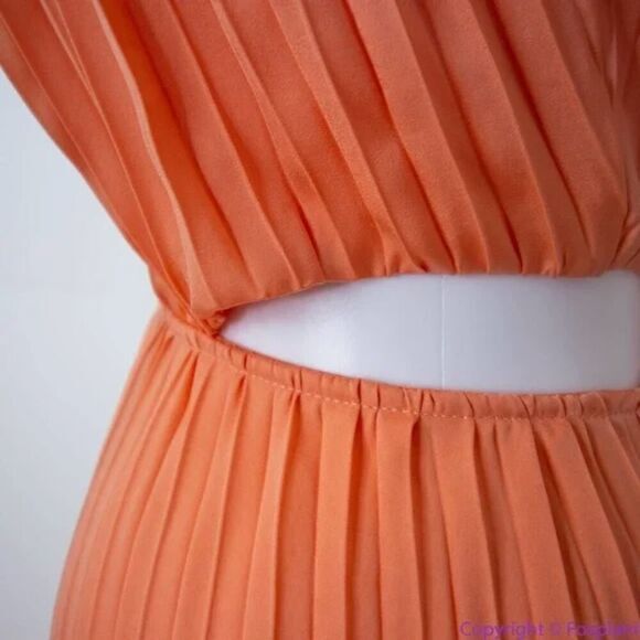 NEW EXPRESS metallic cutout pleated‎ maxi dress in coral , women's size L - Picture 6 of 16